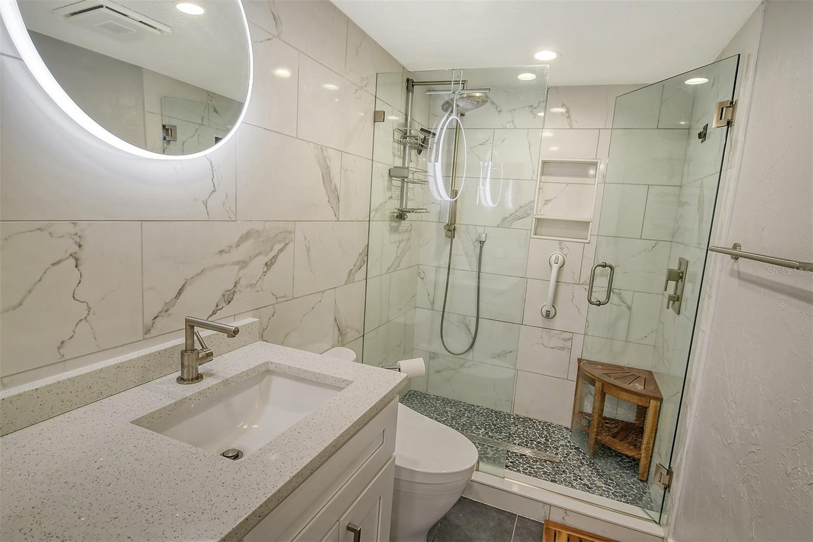 PELICAN COVE I - Residential Lease