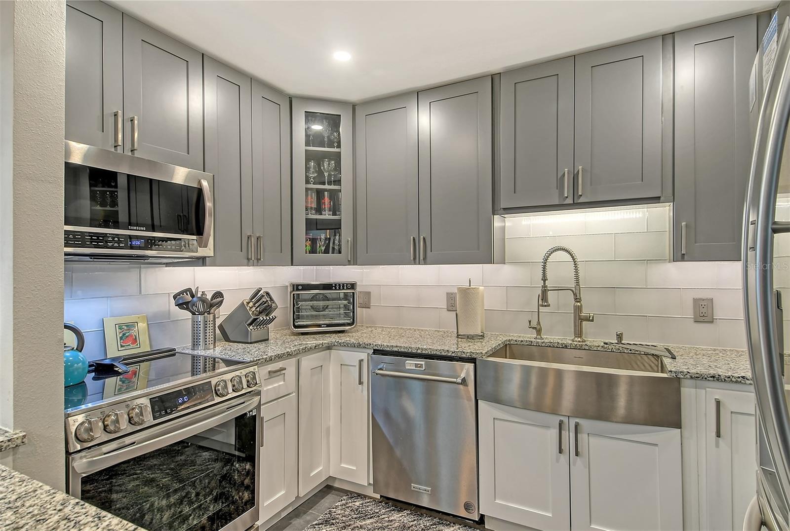 PELICAN COVE I - Residential Lease