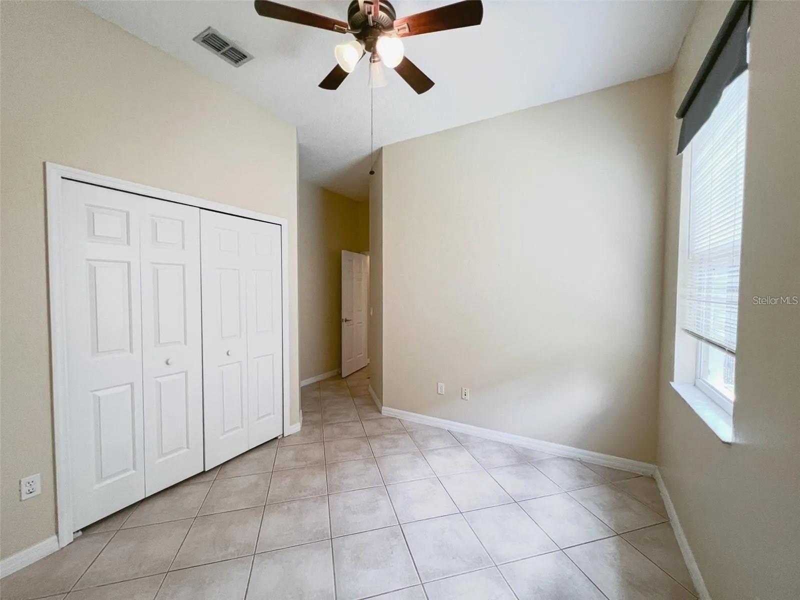 HEATHROW/KEENWICKE PH 2 - Residential Lease