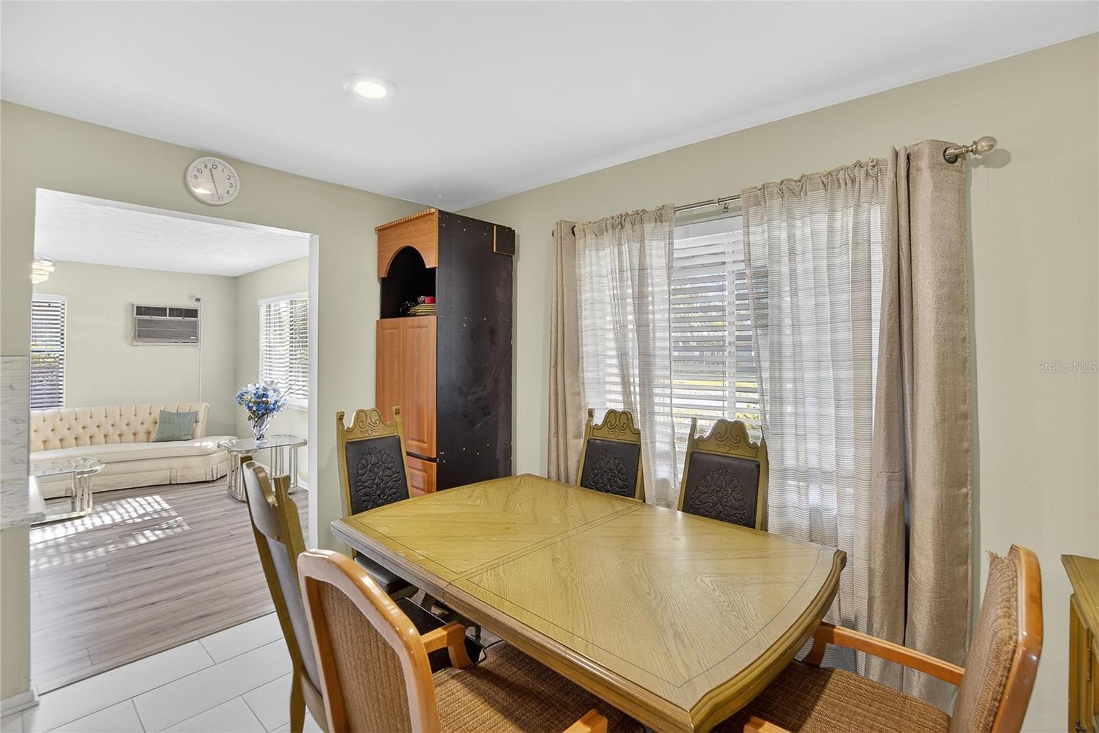 WINSTON HEIGHTS - Residential