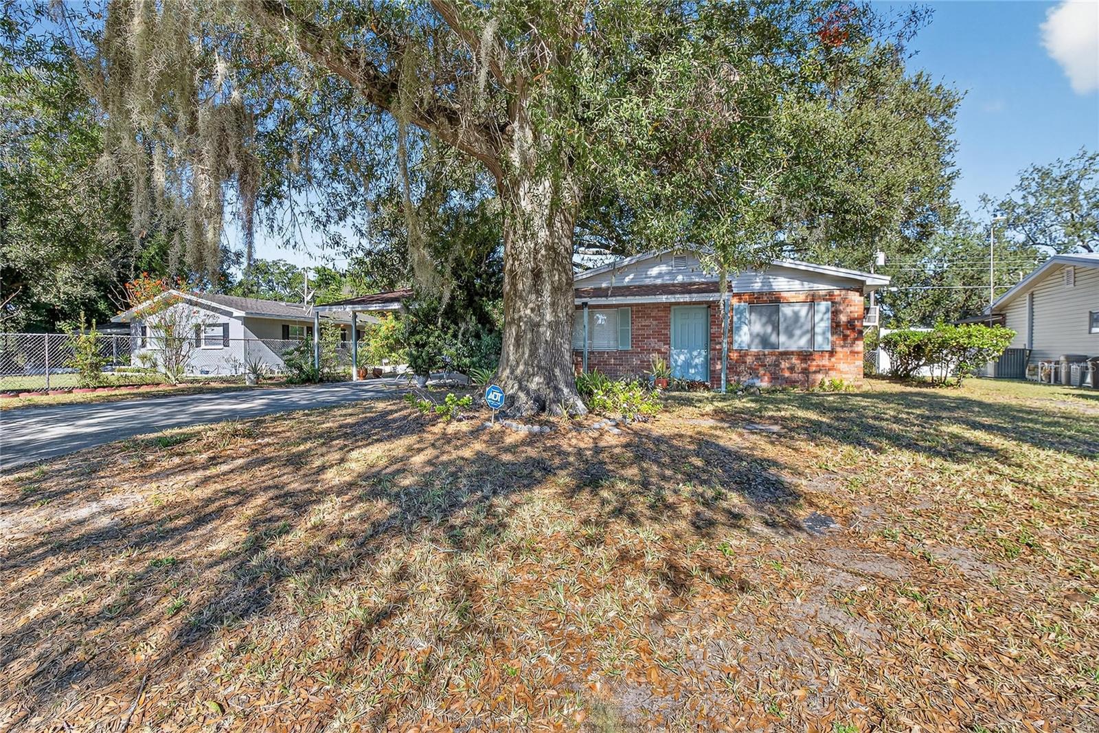 WINSTON HEIGHTS - Residential