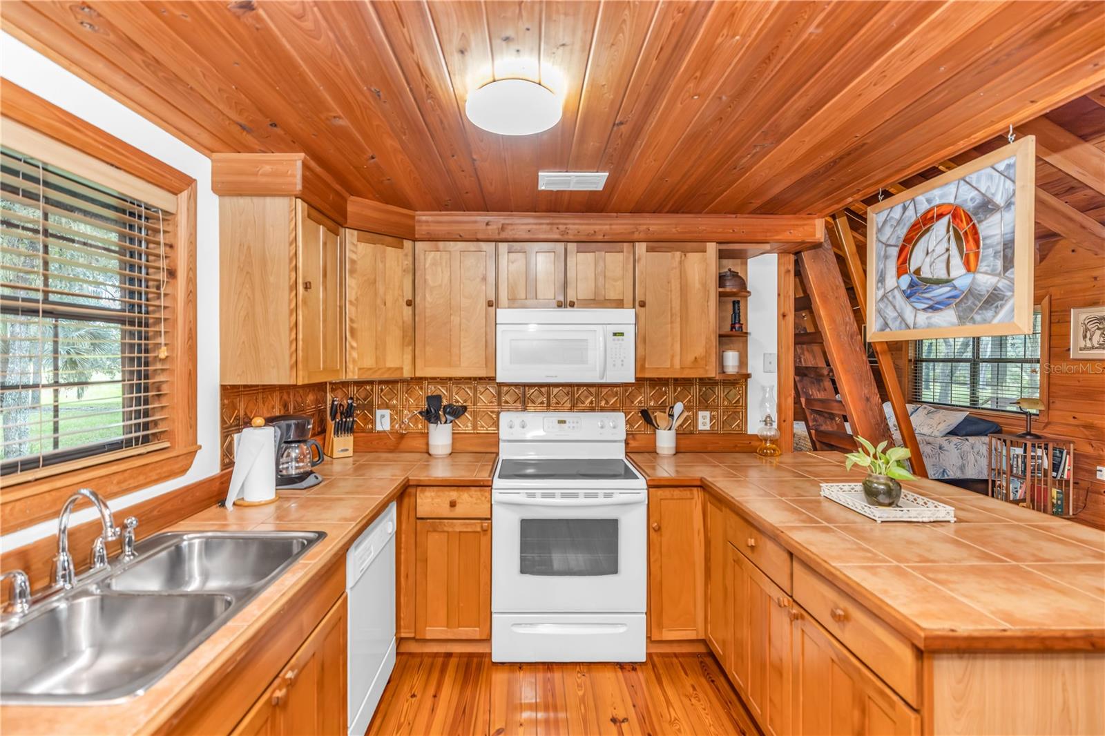 SHAMROCK ACERS UNREC SUB - Residential