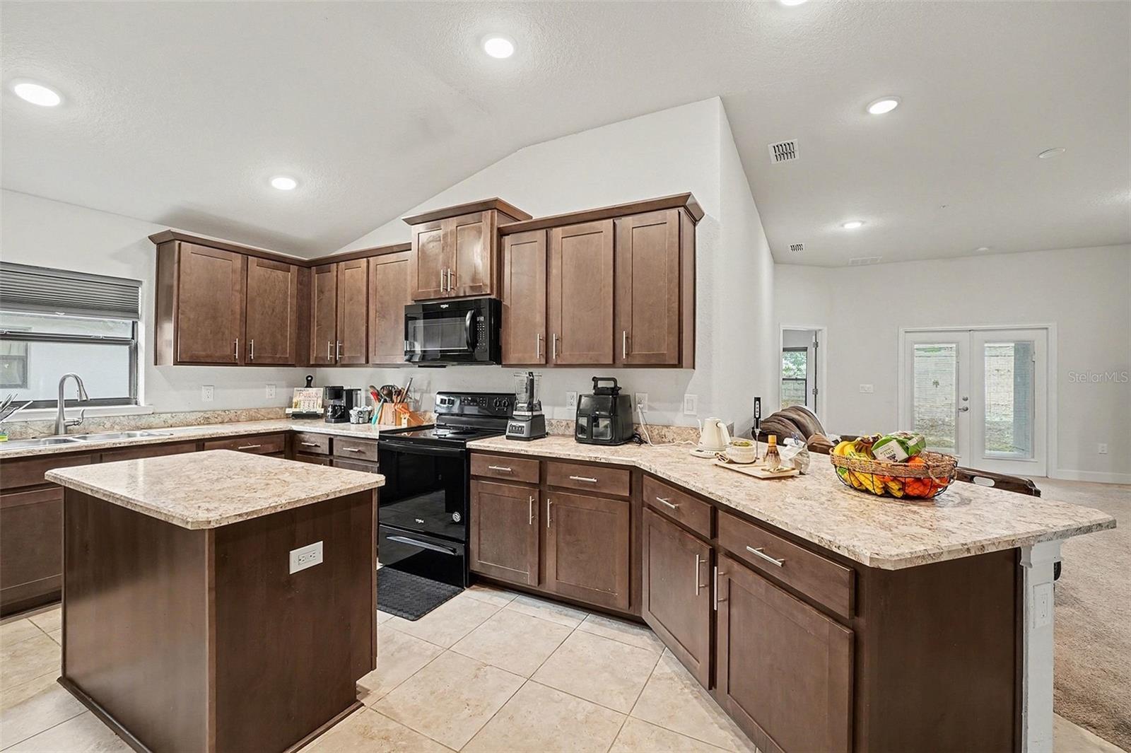 CITRUS POINT - Residential