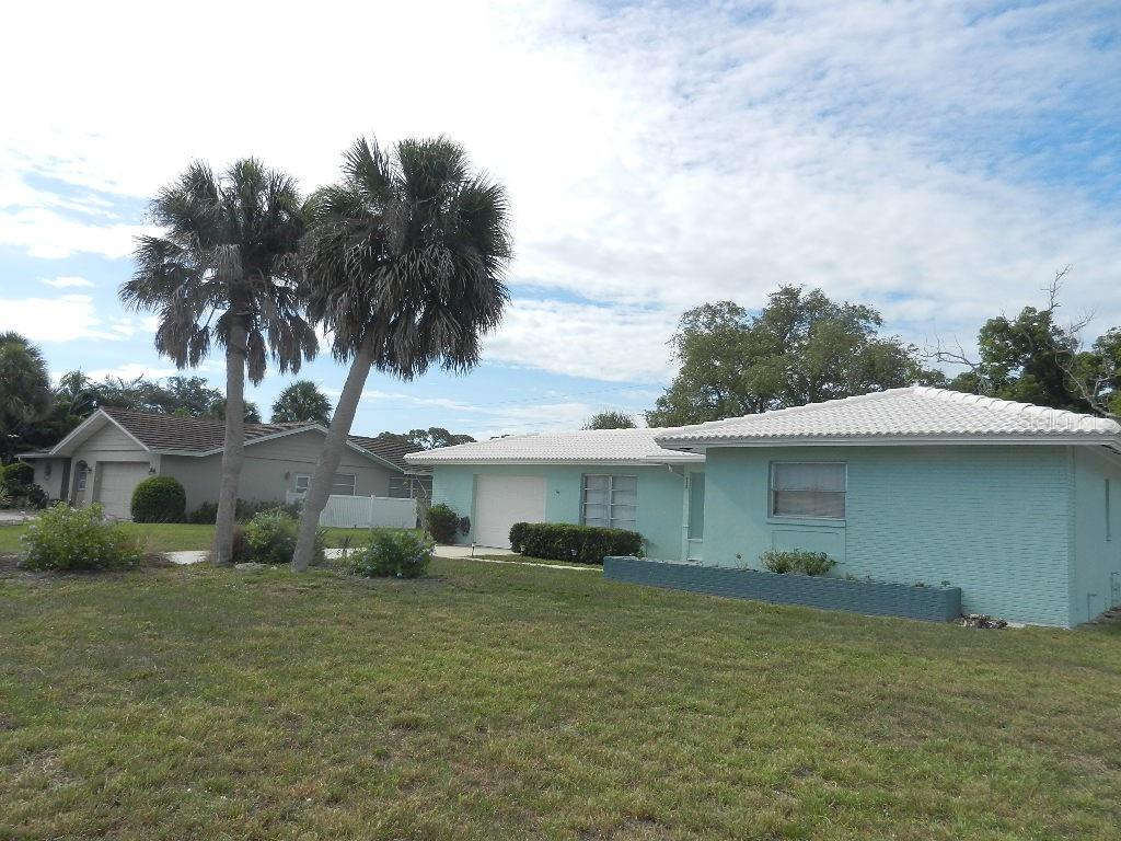 216 CHARDIN DRIVE, NOKOMIS, FL, 34275 3 216 CHARDIN DRIVE