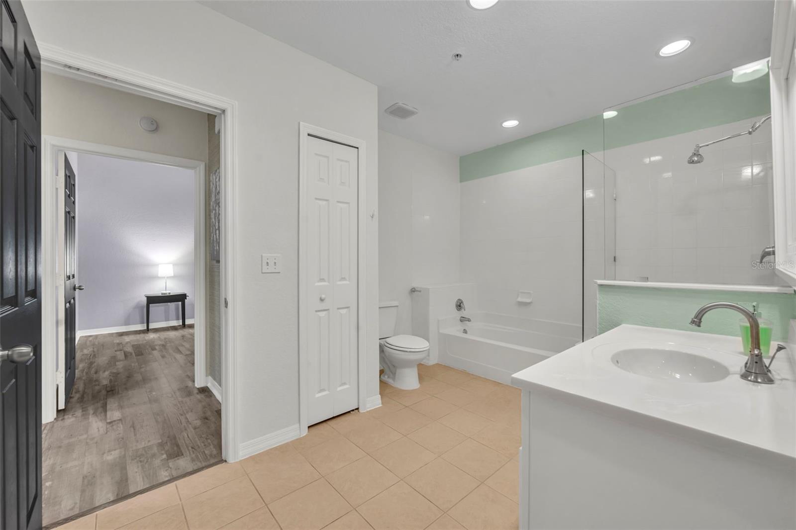 CARIBE COVE PH 03 CONDO - Residential