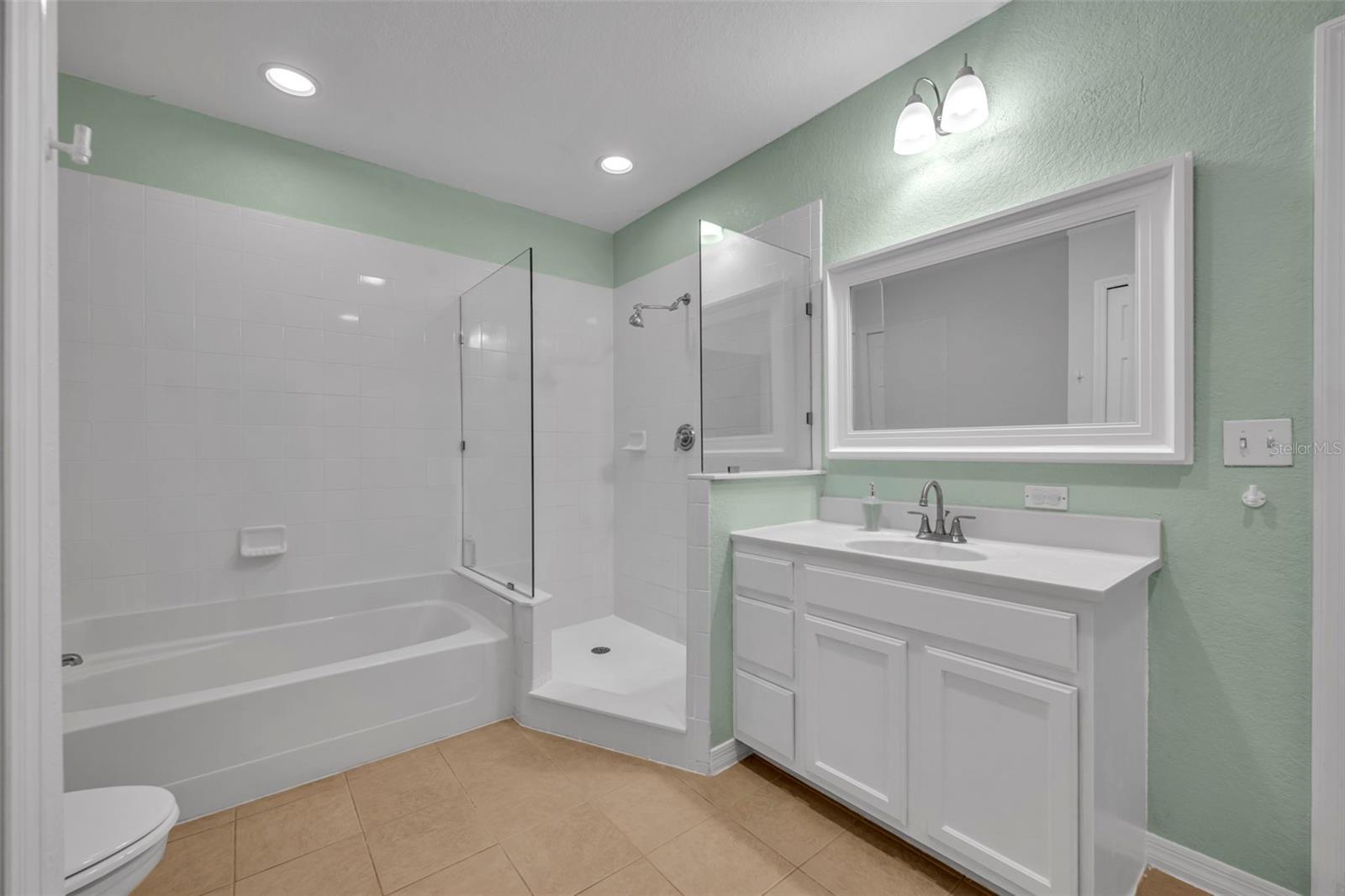 CARIBE COVE PH 03 CONDO - Residential
