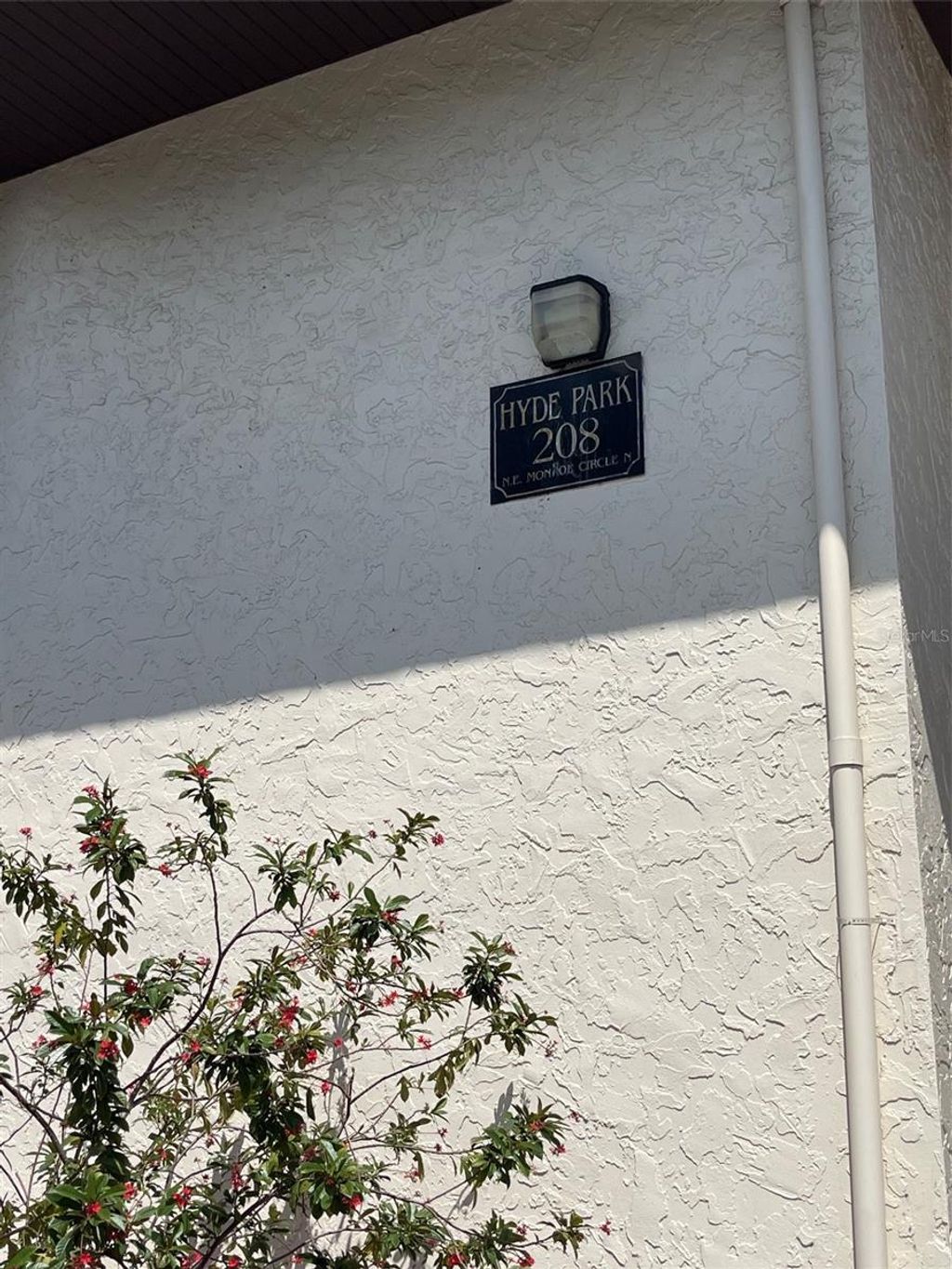 Photo of 208 NE Monroe Circle N #307, St Petersburg, FL 33702 (MLS # A4693590)