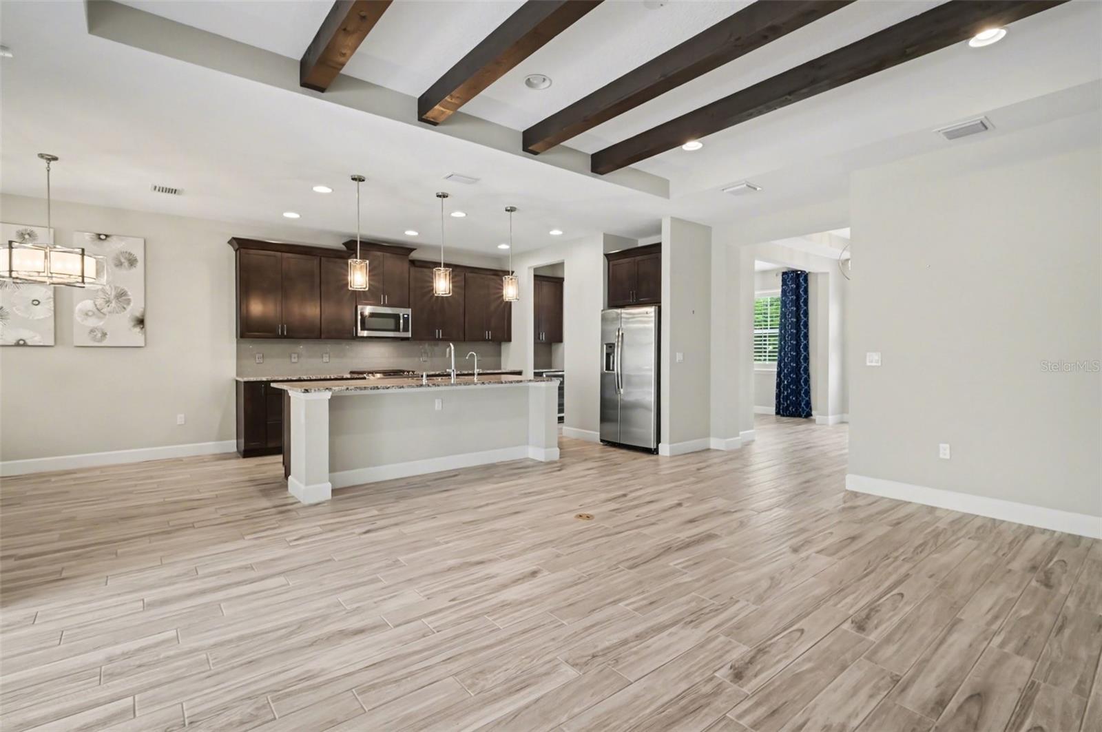 VICTORIA HILLS PH 3 - Residential