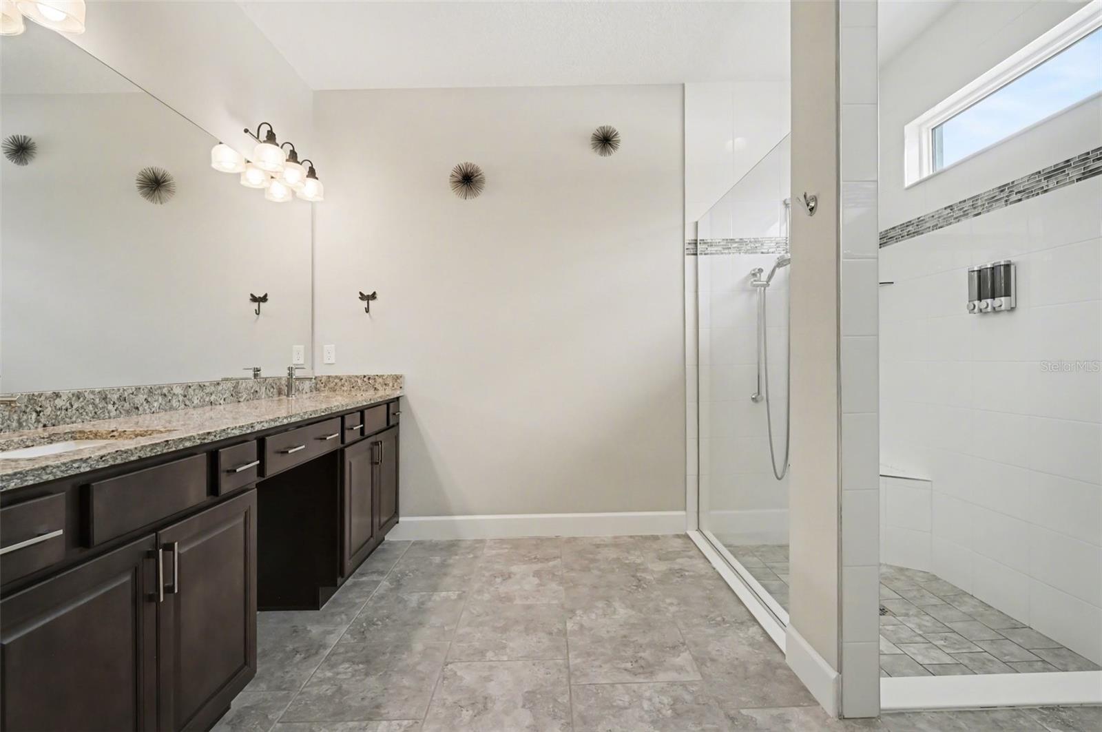 VICTORIA HILLS PH 3 - Residential