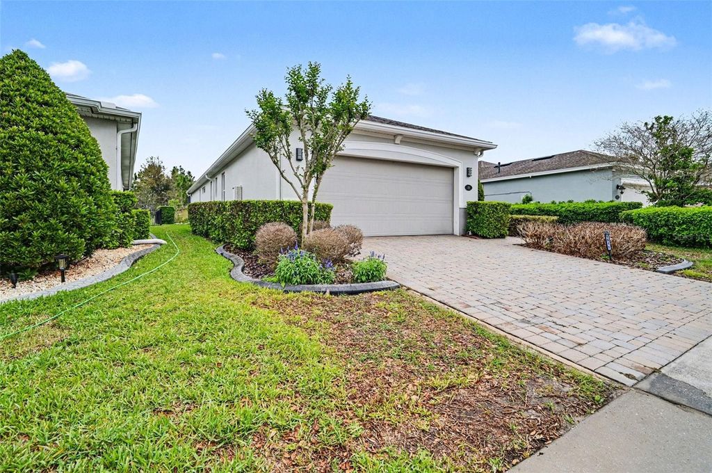 Photo of 1011 Victoria Hills Drive S, Deland, FL 32724 (MLS # O6393736)