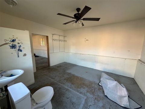 Tiny photo for 9710 NE 21st Avenue, Anthony, FL 32617 (MLS # OM718299)