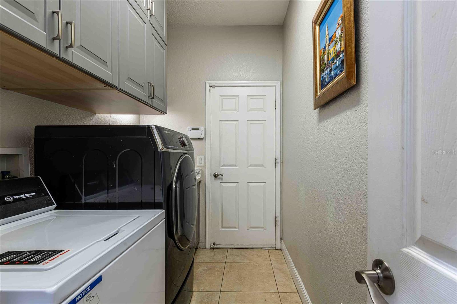 RIVER HILLS COUNTRY CLUB PARCE - Residential