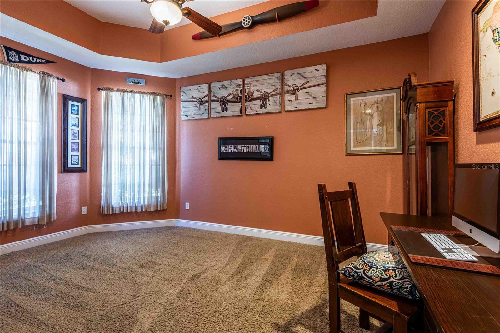 RIVER HILLS COUNTRY CLUB PARCE - Residential