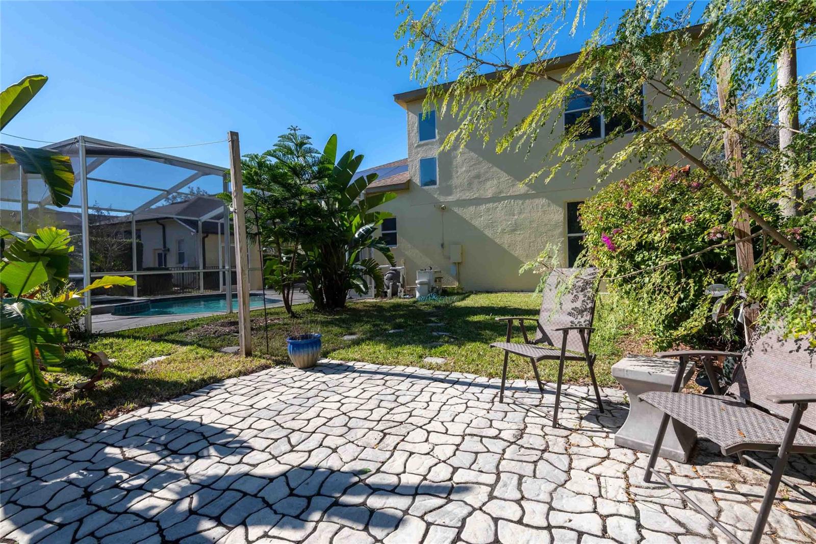 RIVER HILLS COUNTRY CLUB PARCE - Residential