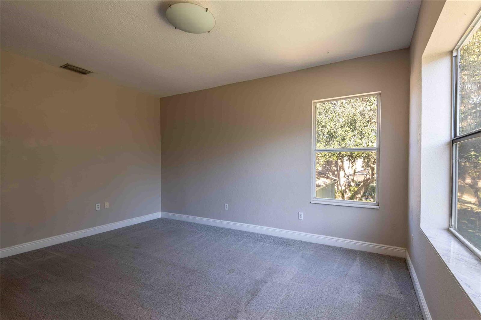 RIVER HILLS COUNTRY CLUB PARCE - Residential