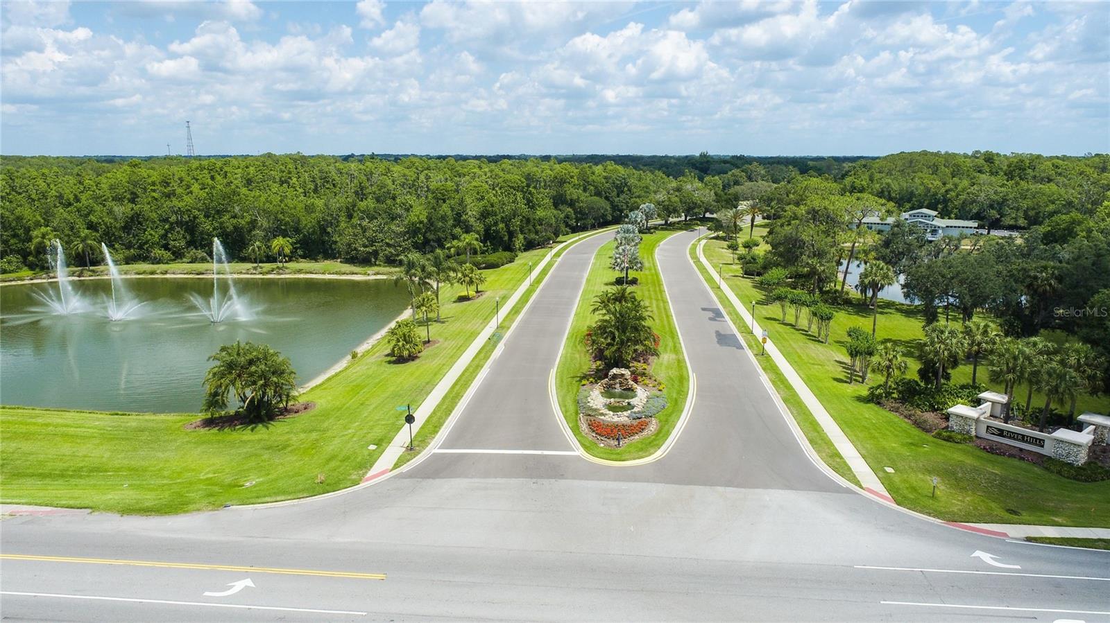 RIVER HILLS COUNTRY CLUB PARCE - Residential