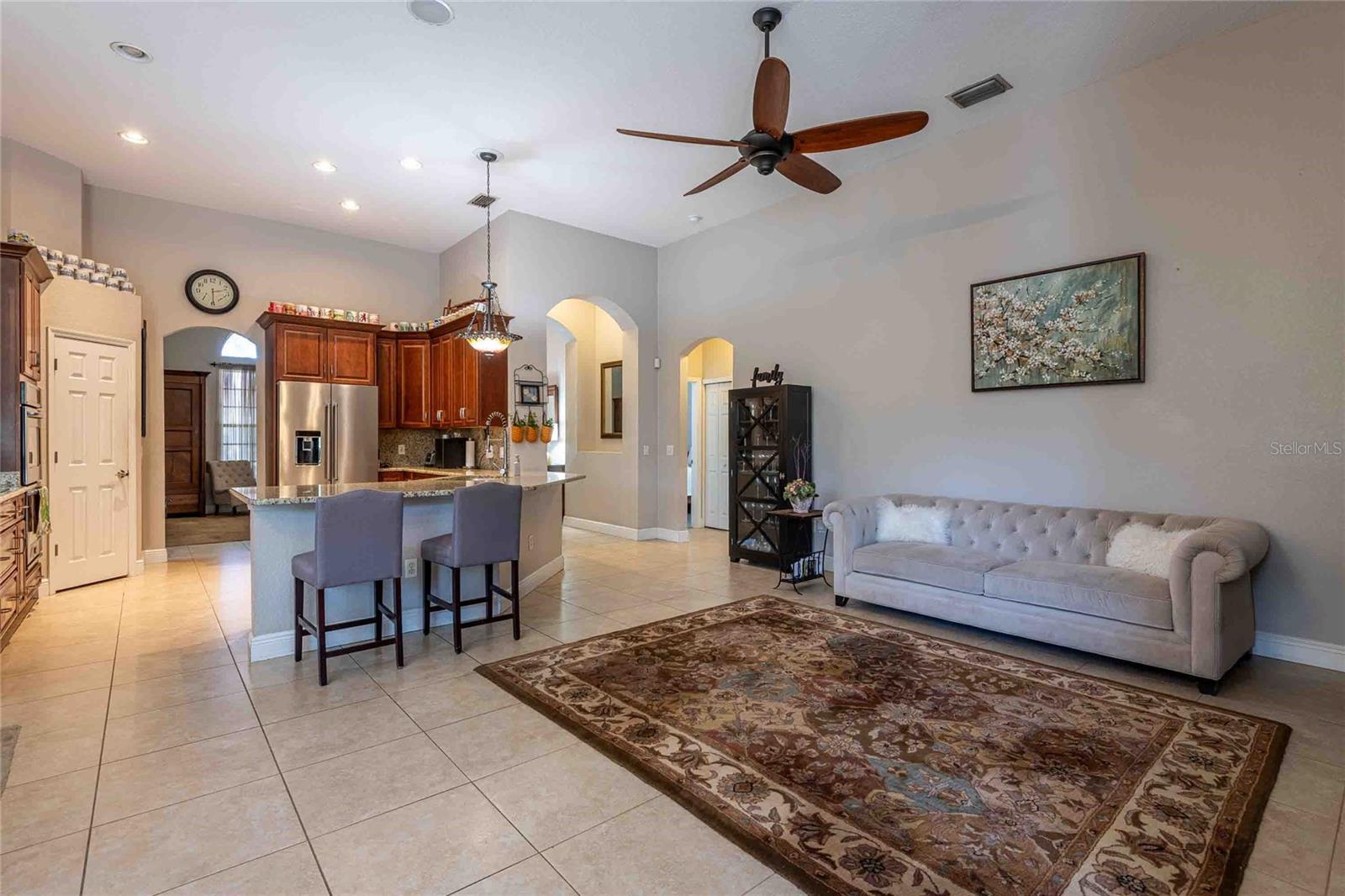 RIVER HILLS COUNTRY CLUB PARCE - Residential