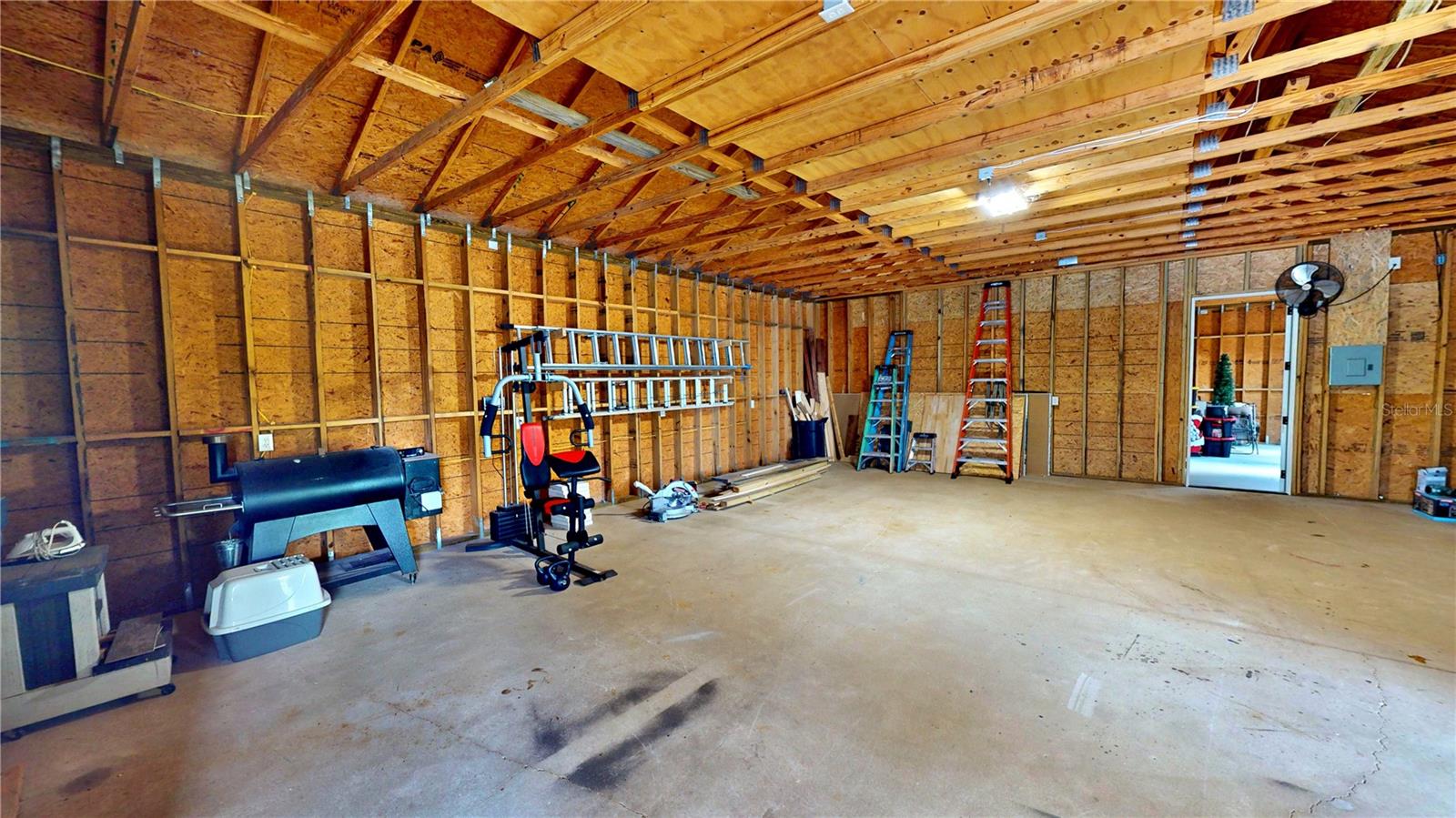 SEBRING LAKES ACRES - Residential