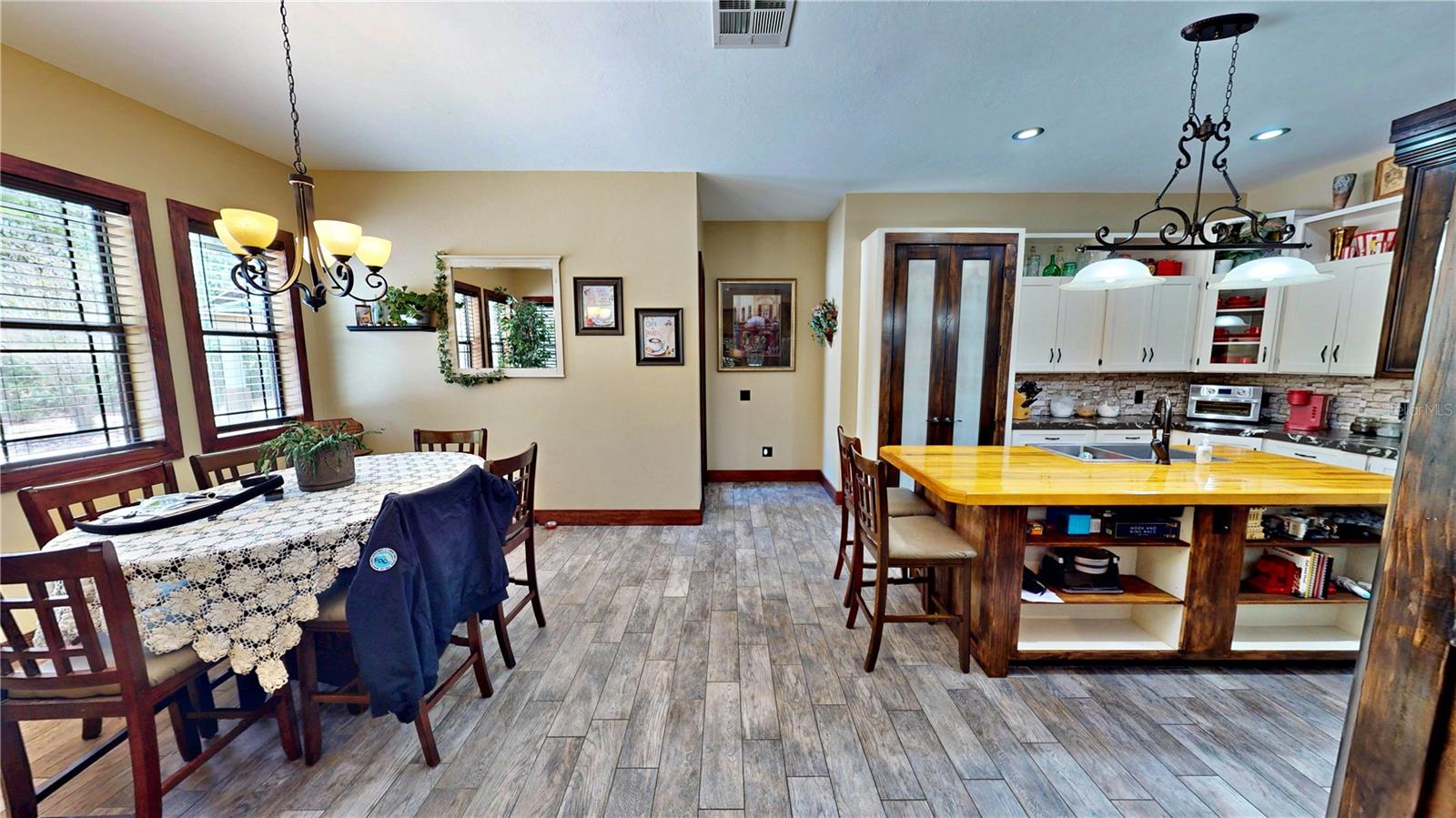 SEBRING LAKES ACRES - Residential