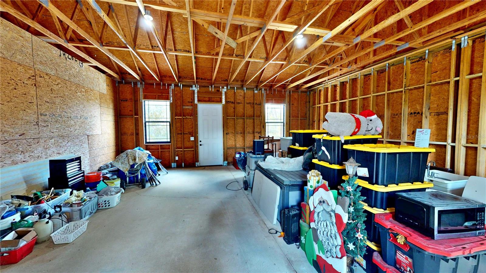 SEBRING LAKES ACRES - Residential