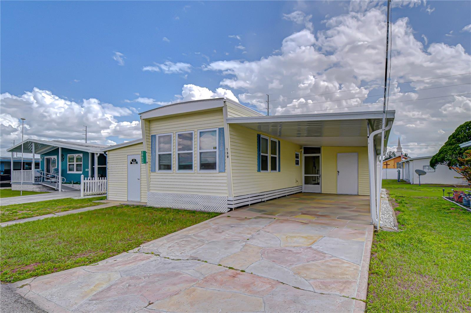 SLEEPY HOLLOW MOBILE ESTATES - Residential