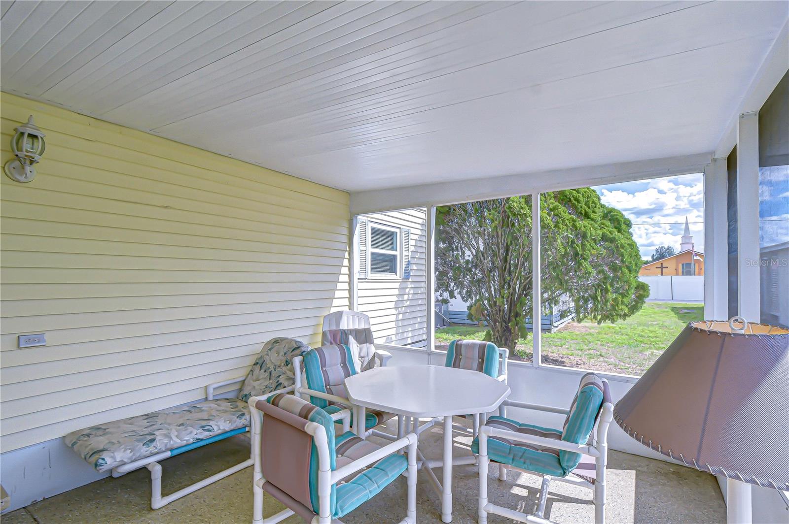 SLEEPY HOLLOW MOBILE ESTATES - Residential