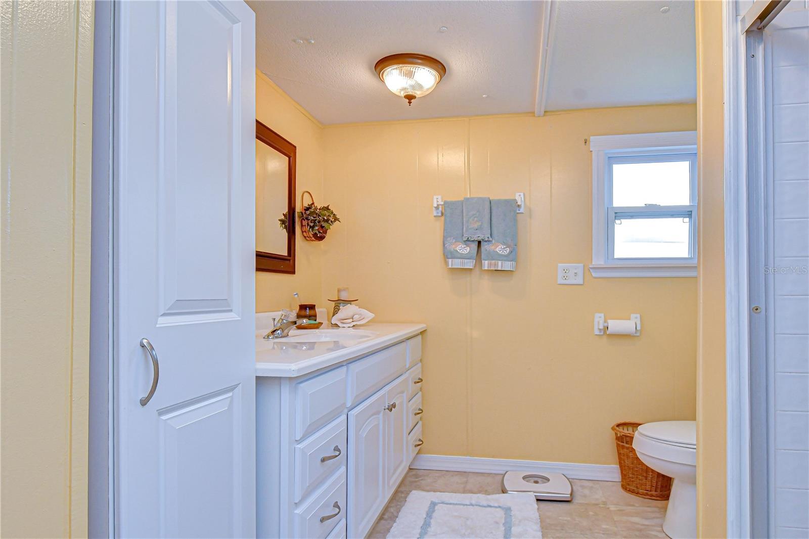 SLEEPY HOLLOW MOBILE ESTATES - Residential