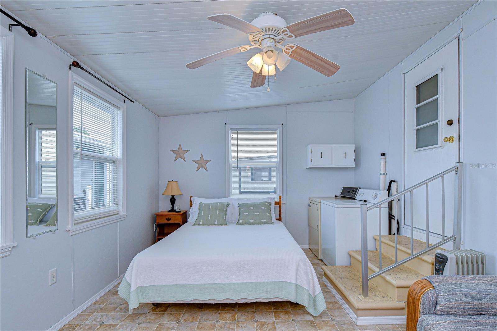 SLEEPY HOLLOW MOBILE ESTATES - Residential