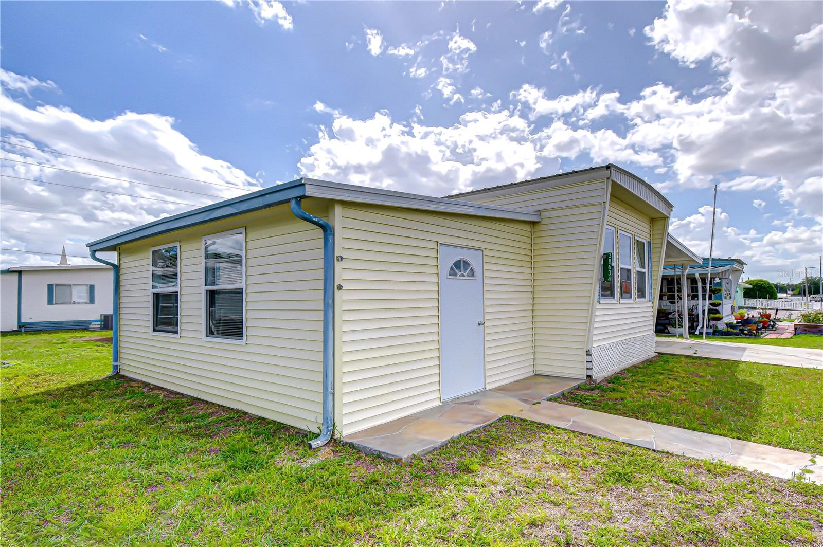 SLEEPY HOLLOW MOBILE ESTATES - Residential