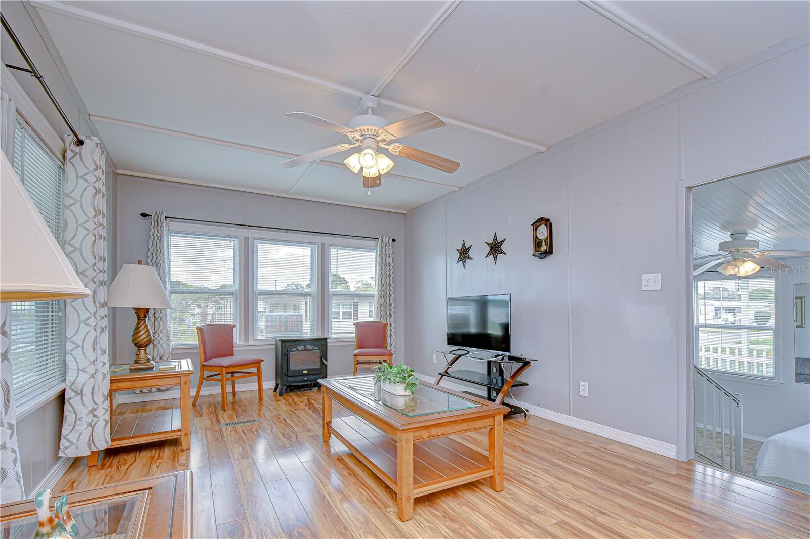 SLEEPY HOLLOW MOBILE ESTATES - Residential