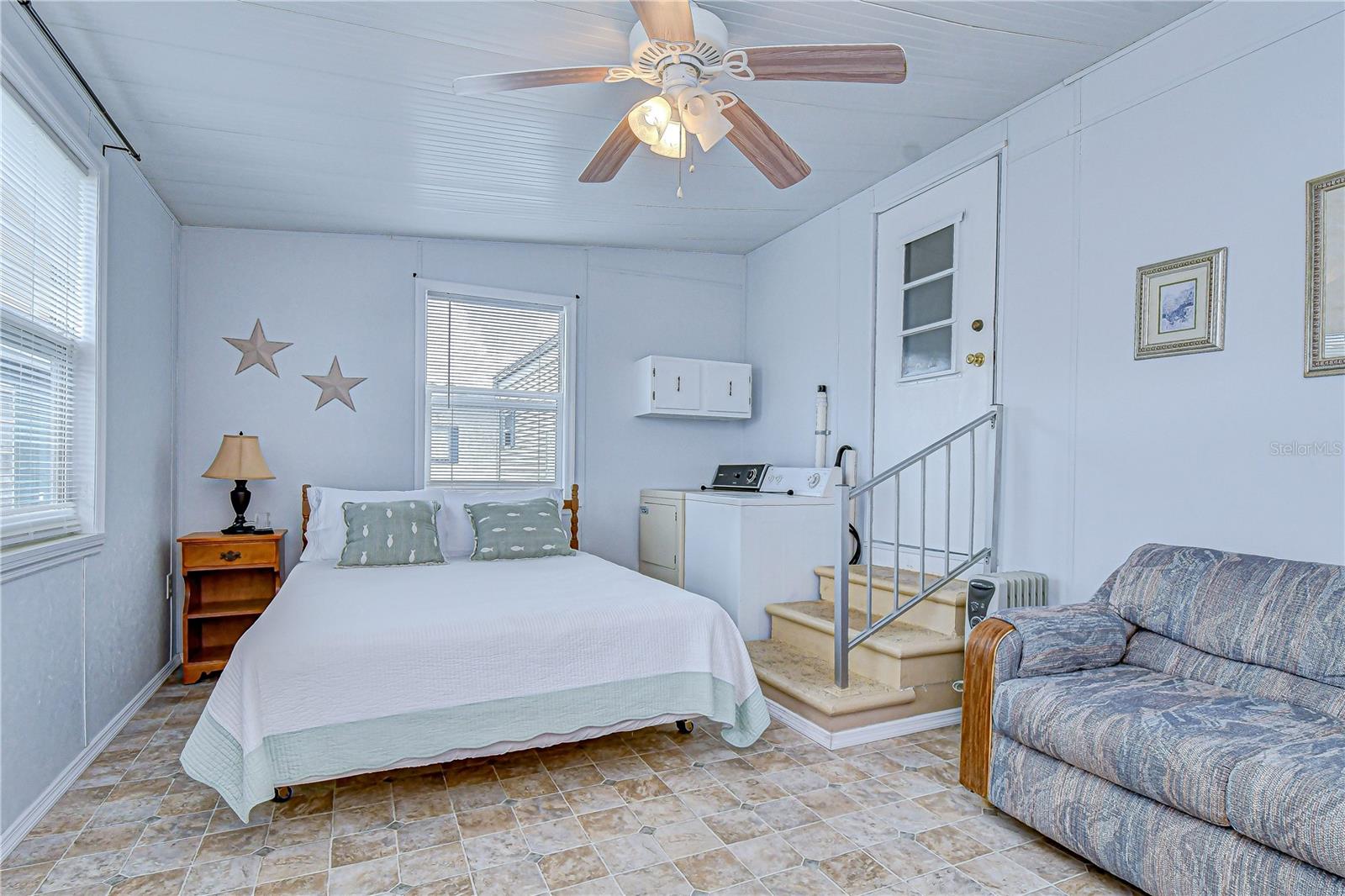 SLEEPY HOLLOW MOBILE ESTATES - Residential