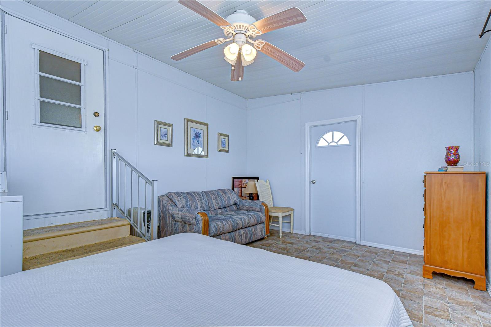 SLEEPY HOLLOW MOBILE ESTATES - Residential