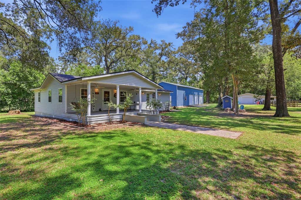 Photo of 7417 NW County Road 235, Alachua, FL 32615 (MLS # GC542953)