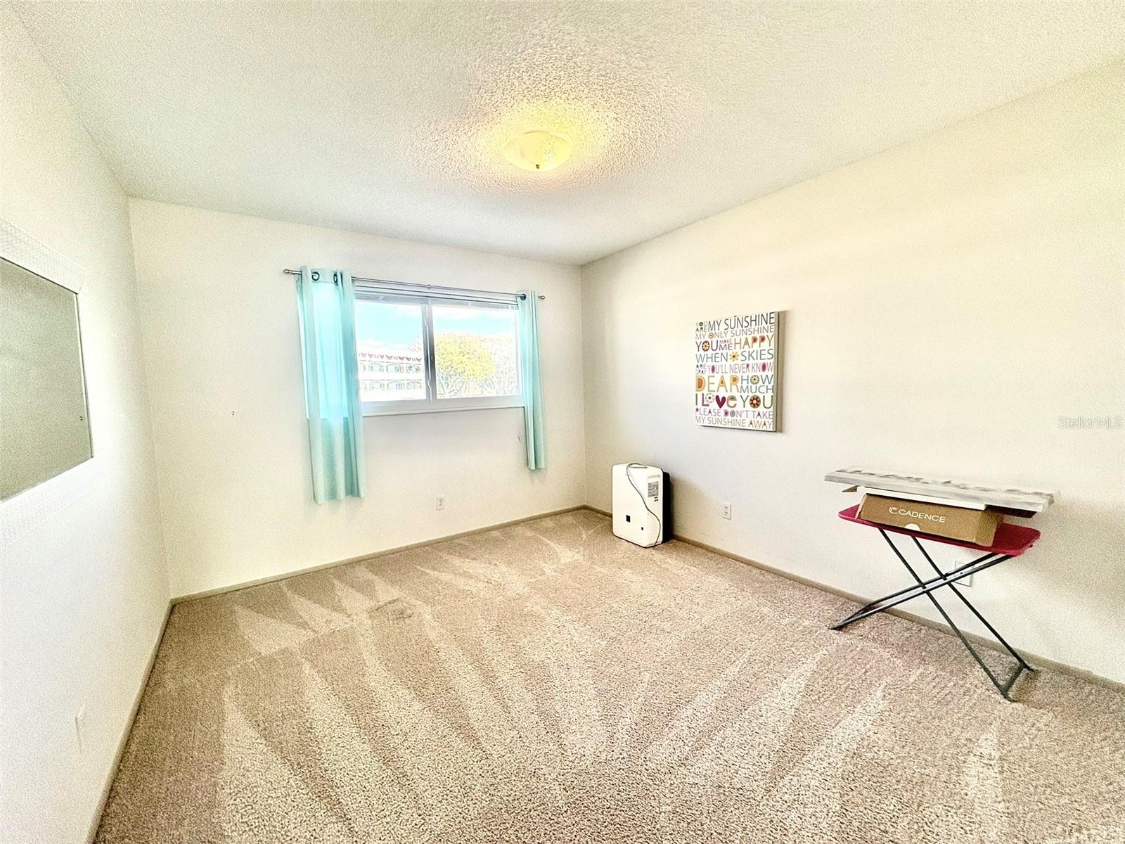 ON TOP OF THE WORLD - Residential