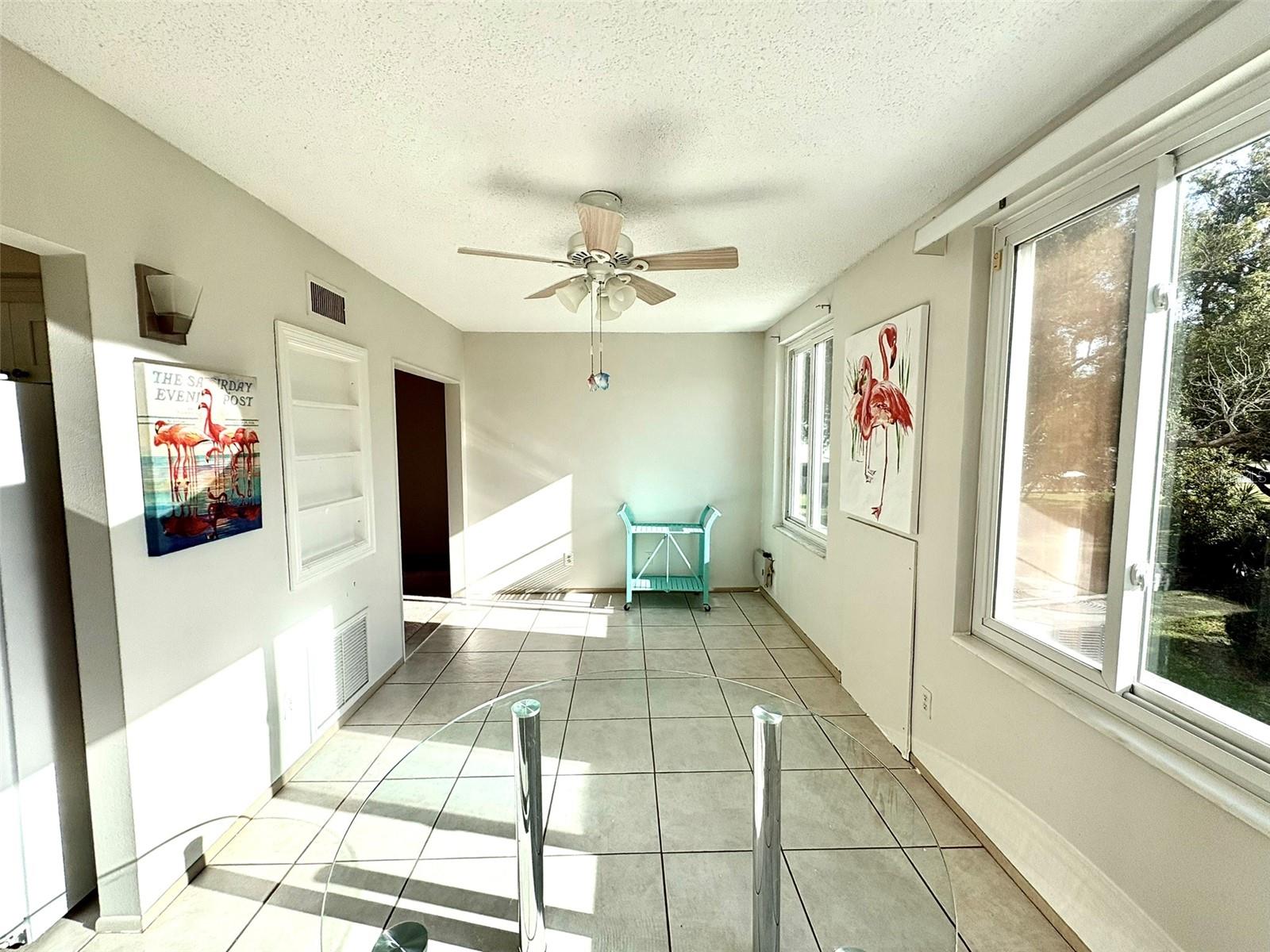 ON TOP OF THE WORLD - Residential