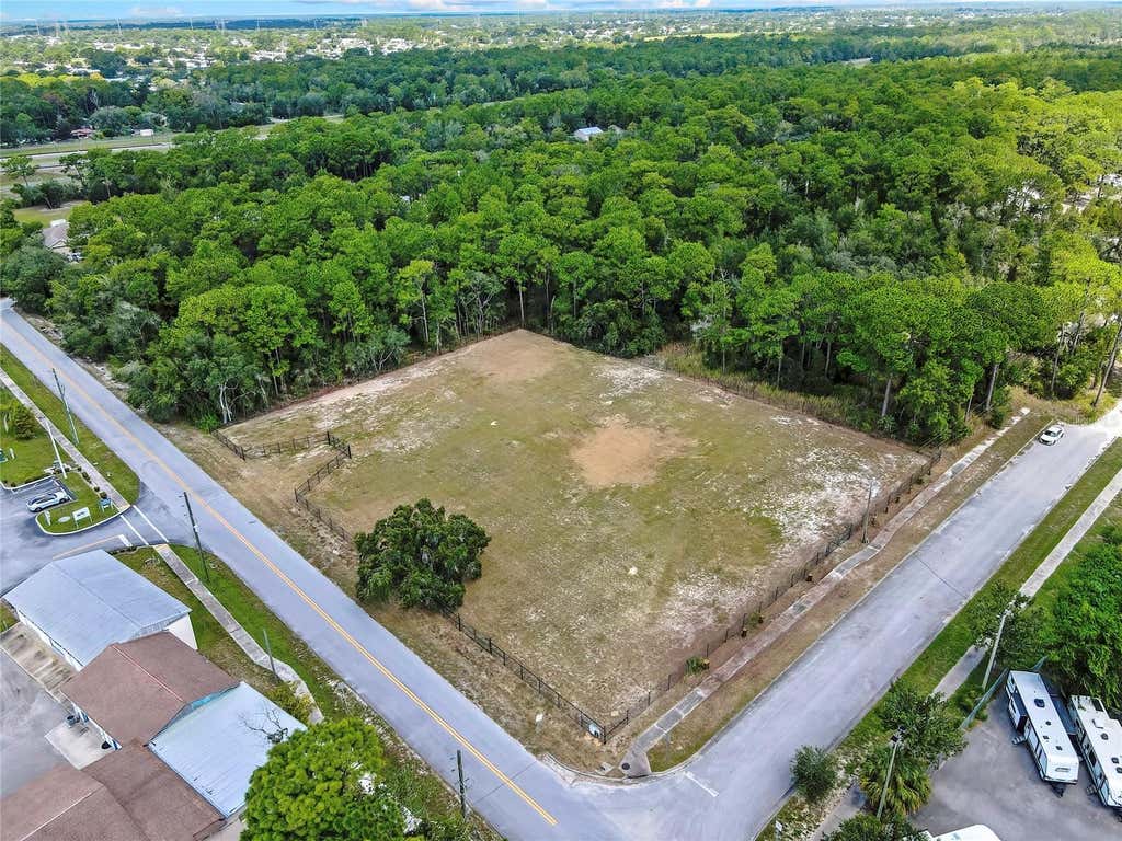 Photo of 15241 Horn Avenue, Brooksville, FL 34613 (MLS # O6434503)