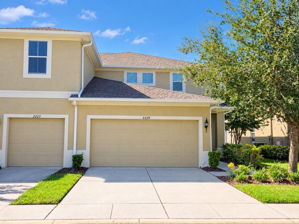 Photo of 2229 Broadway View Avenue, Brandon, FL 33510 (MLS # TB8553123)