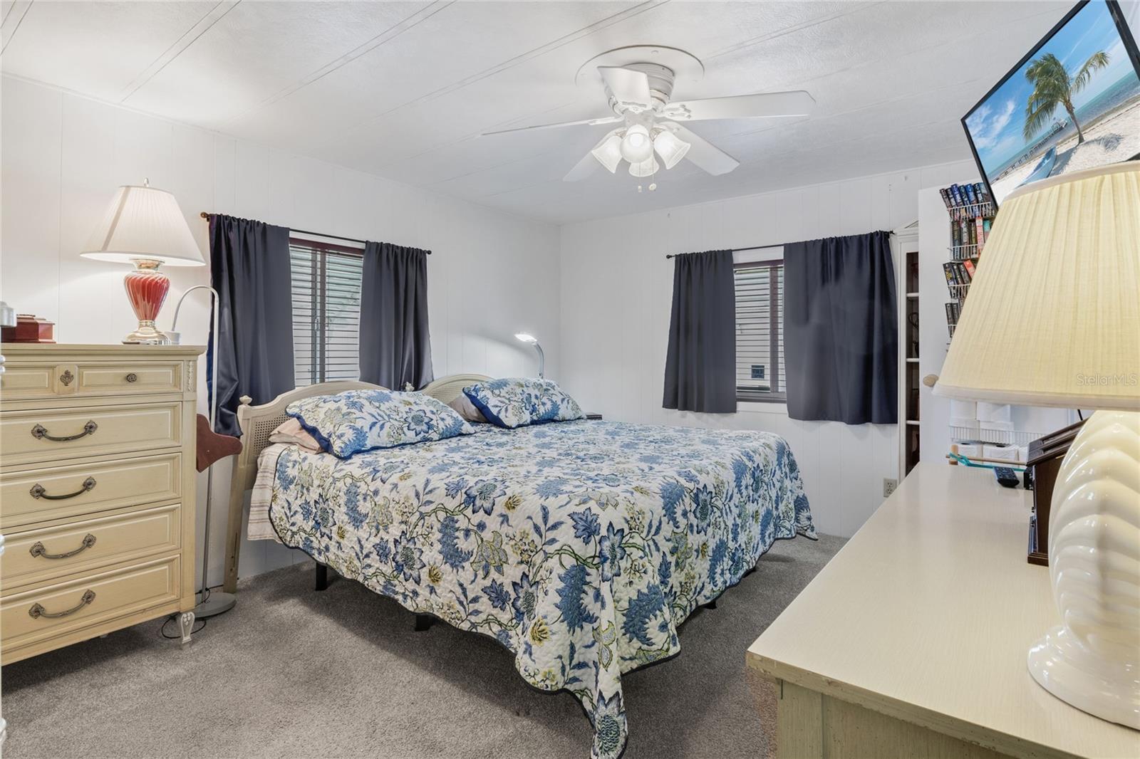 PALMA SOLA SHORES - Residential