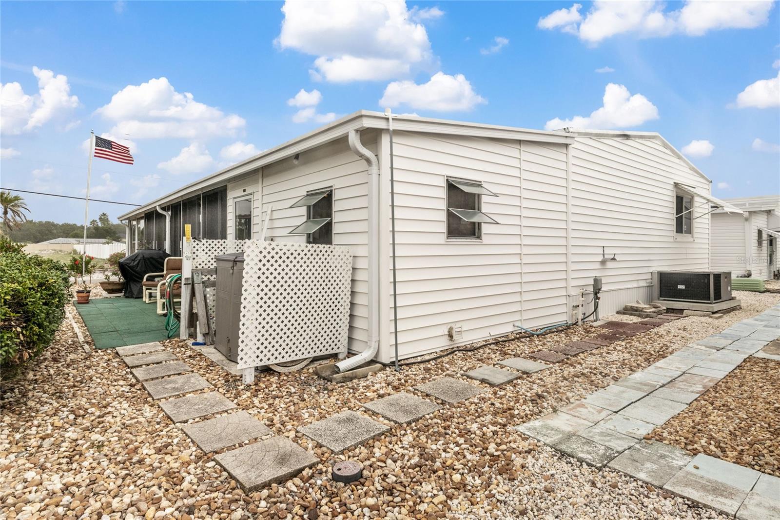 PALMA SOLA SHORES - Residential