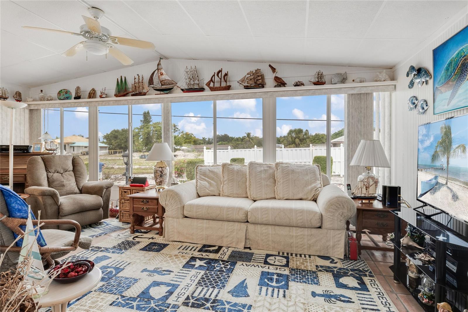 PALMA SOLA SHORES - Residential