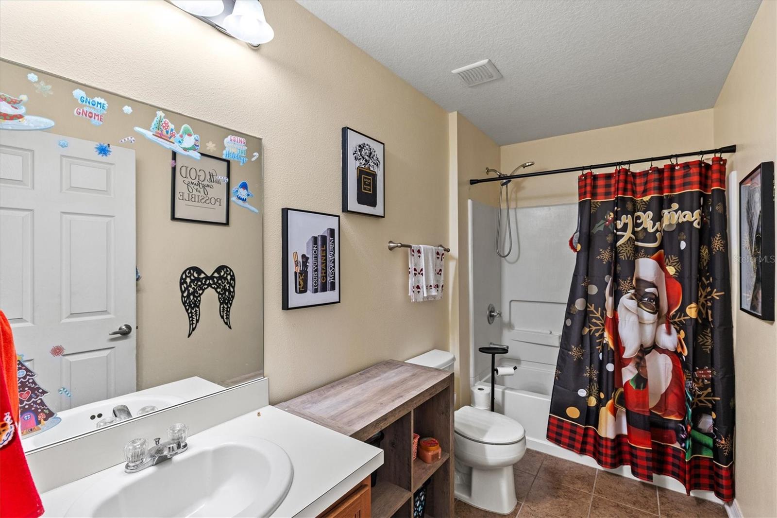 HARBOUR ISLES PH 1 - Residential