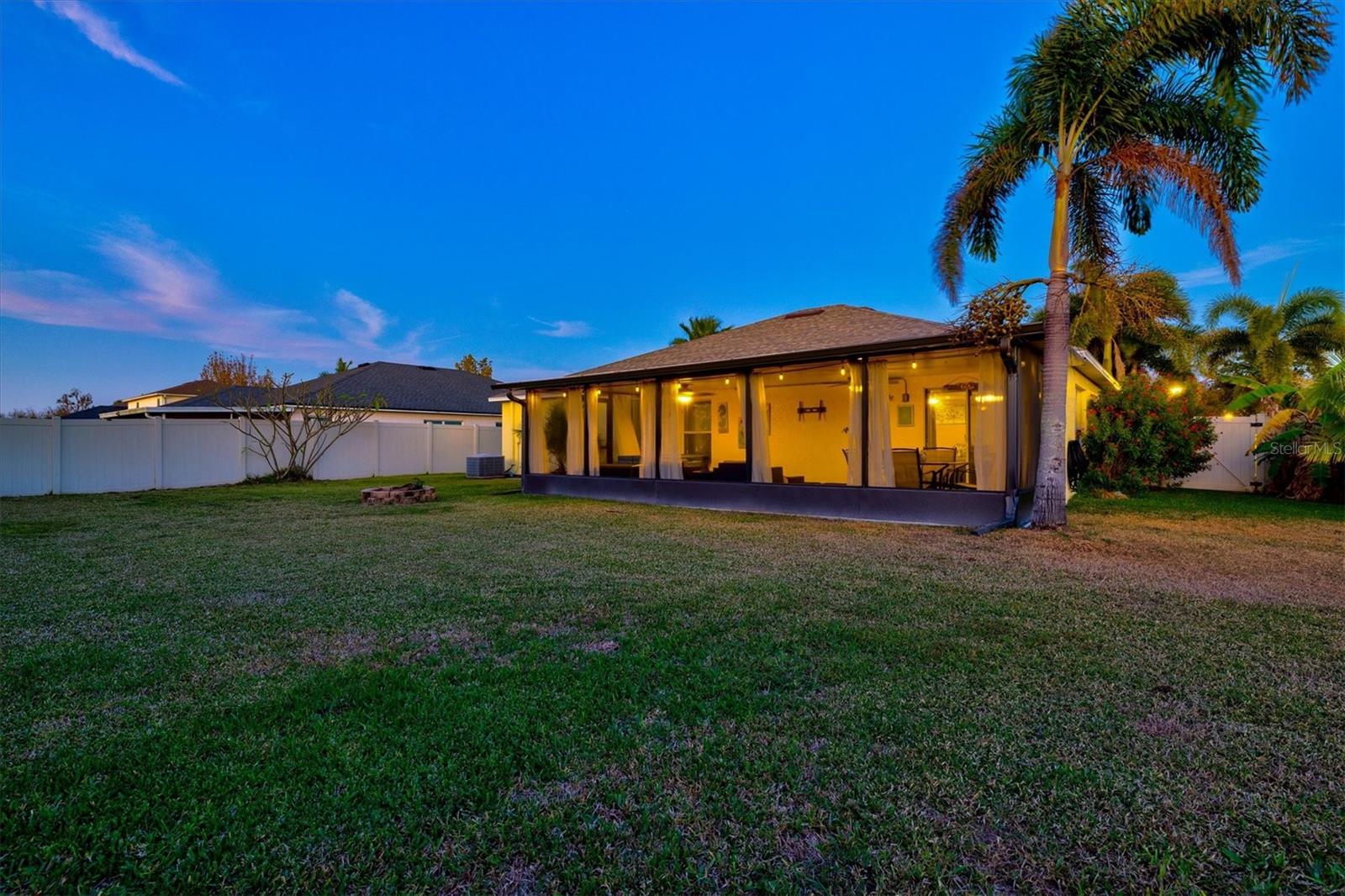 5213 MOON SHELL DRIVE, APOLLO BEACH, FL, 33572 4 5213 MOON SHELL DRIVE