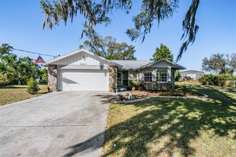 Photo of 9814 Reylinda Avenue, Thonotosassa, FL 33592 (MLS # TB8459733)