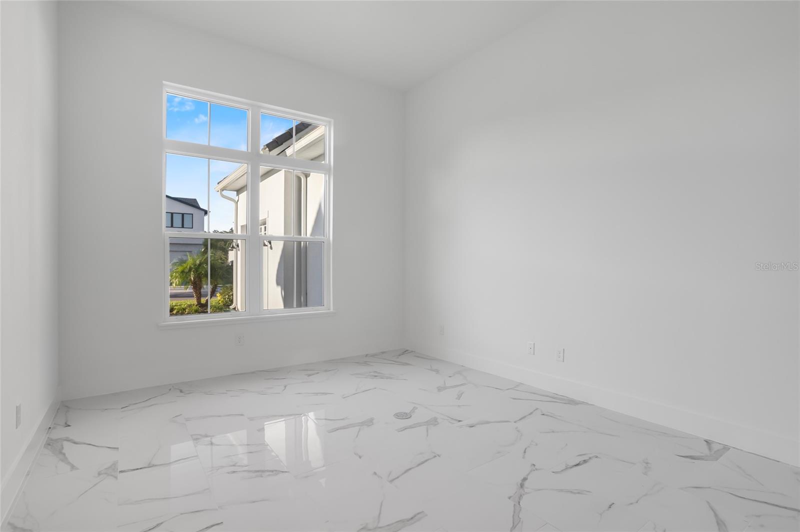 LAUREL POINTE PH 3 - Residential