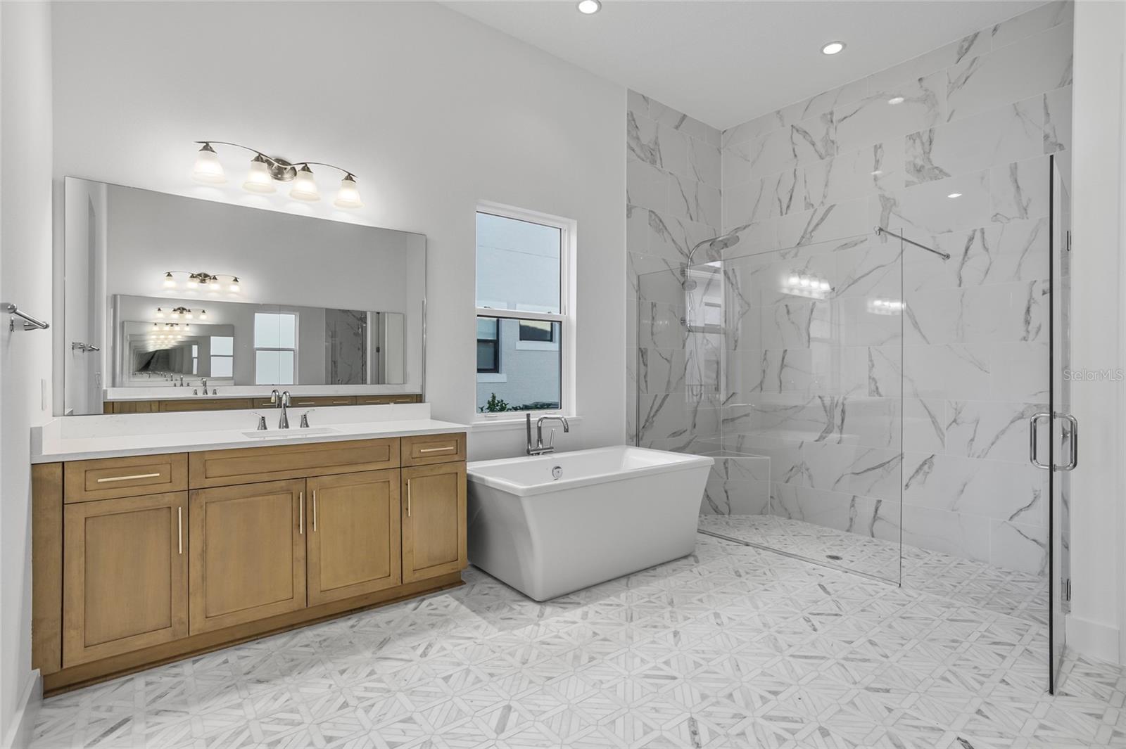 LAUREL POINTE PH 3 - Residential