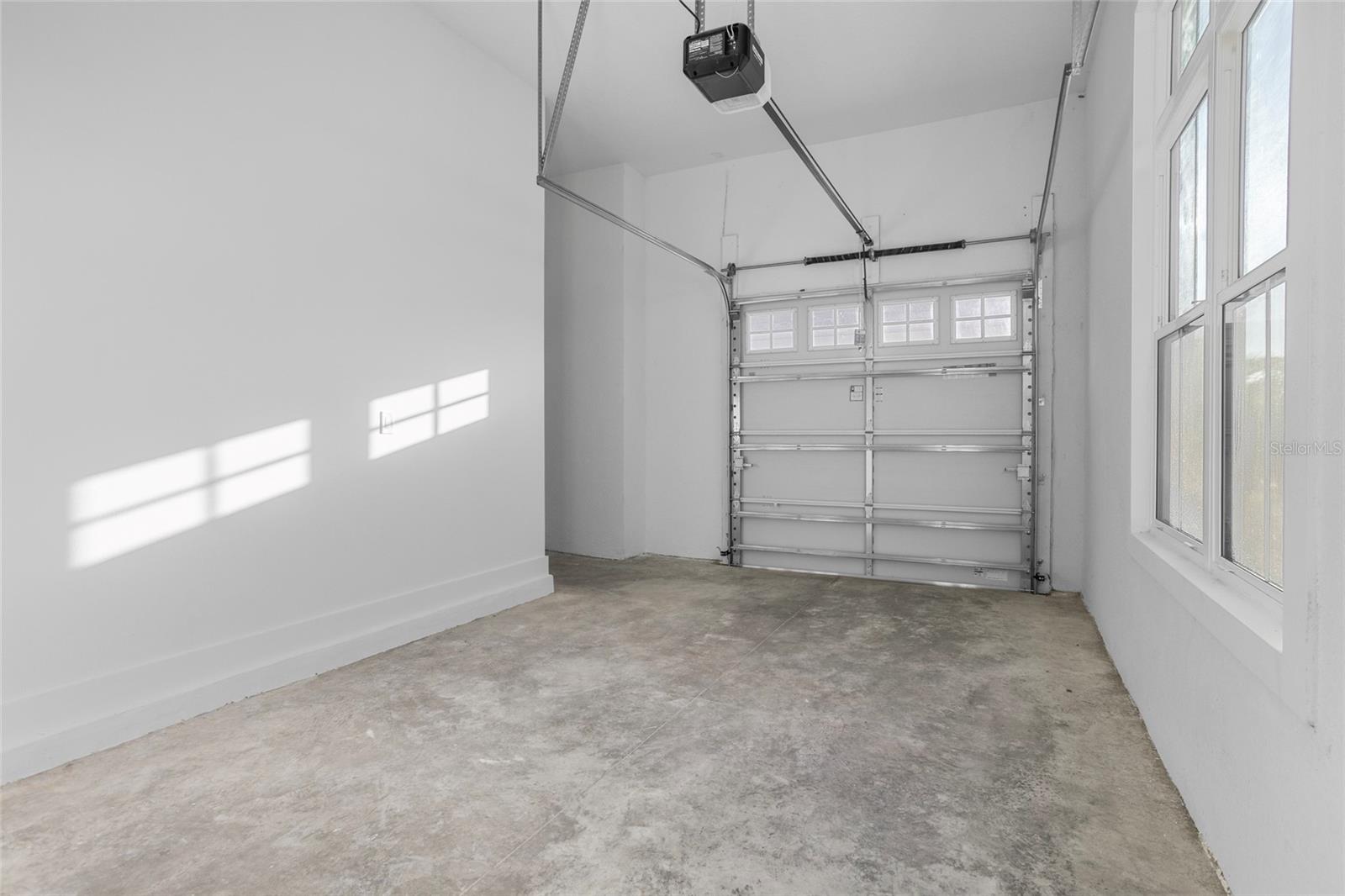 LAUREL POINTE PH 3 - Residential