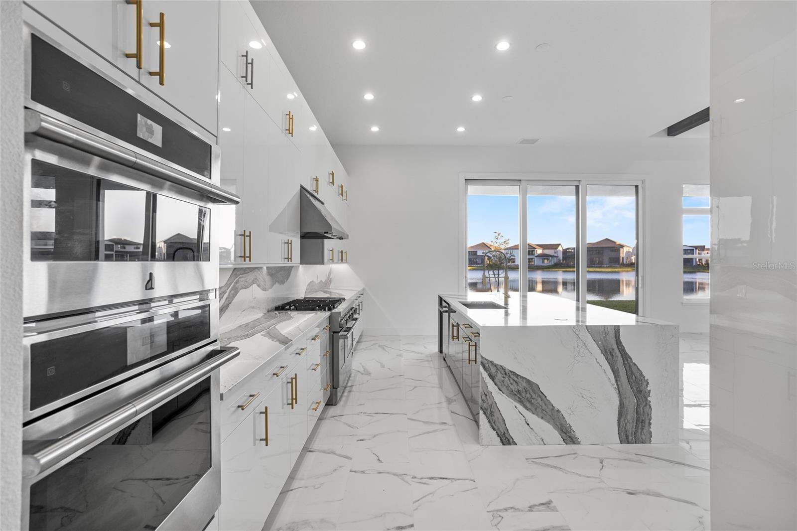 LAUREL POINTE PH 3 - Residential