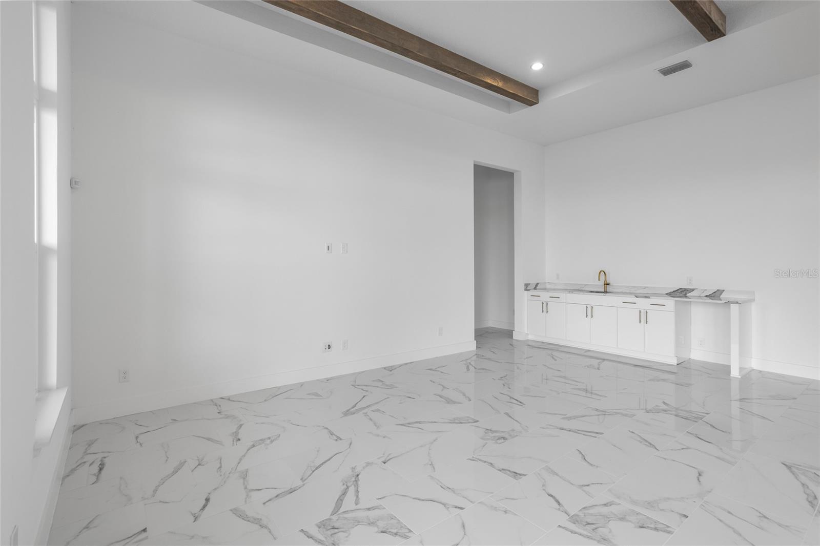 LAUREL POINTE PH 3 - Residential