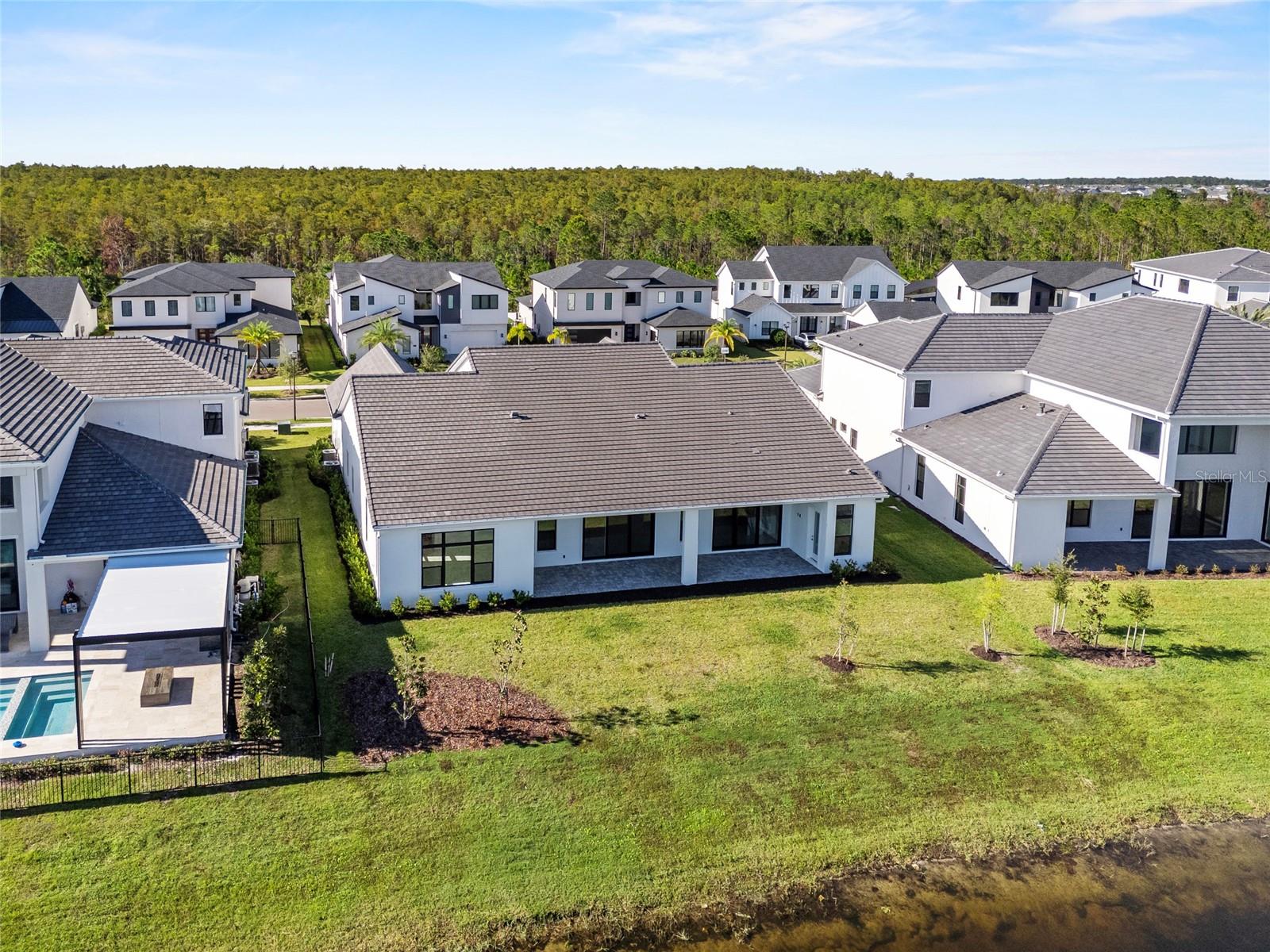 LAUREL POINTE PH 3 - Residential