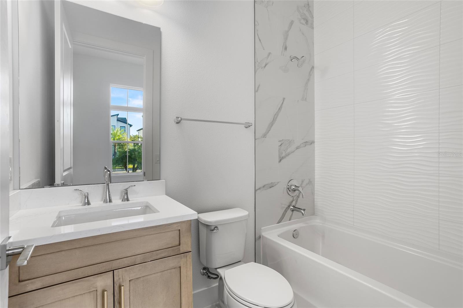 LAUREL POINTE PH 3 - Residential